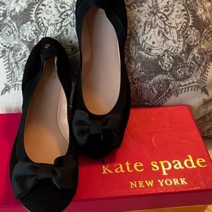 BEAUTIFUL. BRAND NEW KATE SPADE FLATS